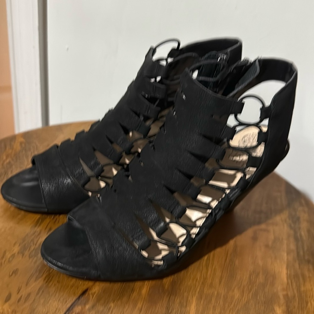 Vince Camuto Eliaz Dress Sandals - Picture 2 of 6